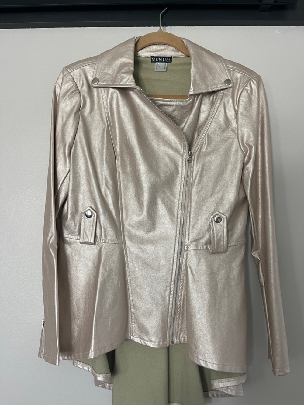 VENUS Pearl Metallic pleather Moto Jacket - Light Champagne